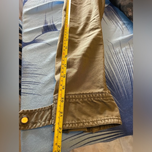 One of a kind upcycled Utility jacket with Bob Marley print. - Picture 6 of 6